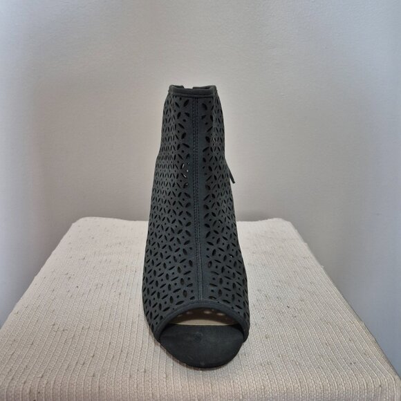 Black cut out Booties - Picture 3 of 13